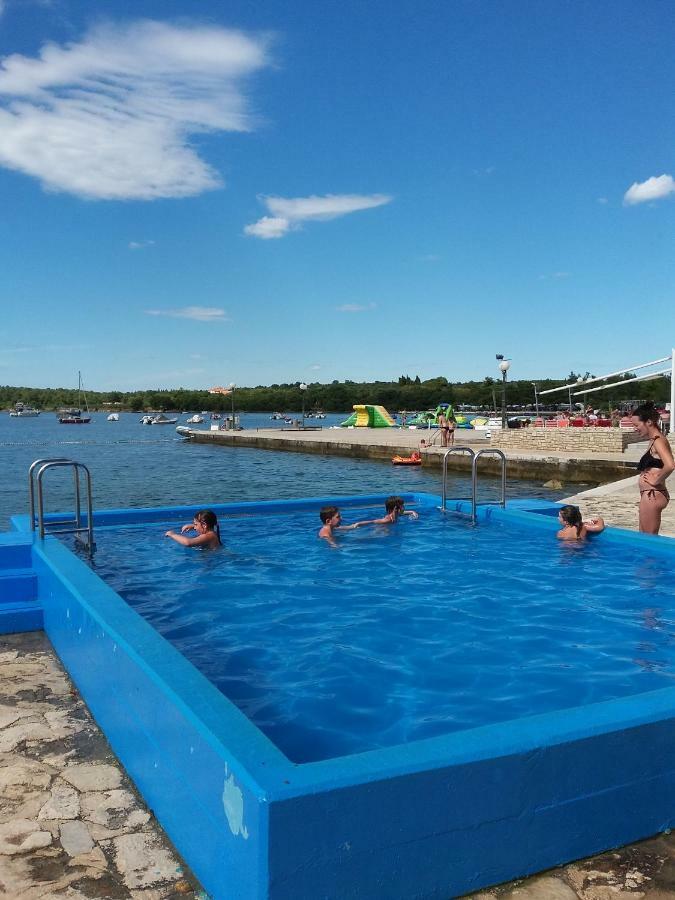 Victoria Mobilehome In Orsera Camping Resort Екстер'єр фото